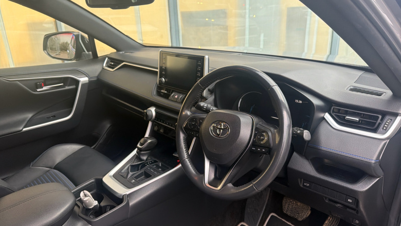 Toyota RAV4 2.5 VVT-i Hybrid Dynamic 5dr CVT 2WD Hybrid Estate